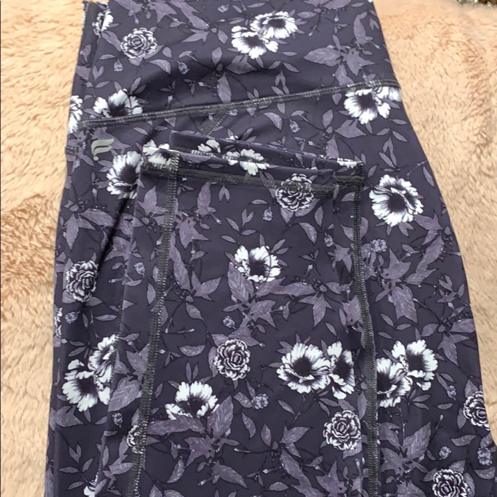 Fabletics Leggings| Yoga Pants